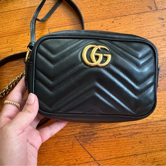 Gucci GG Marmont Mini Shoulder Bag in Black - Picture 7 of 15